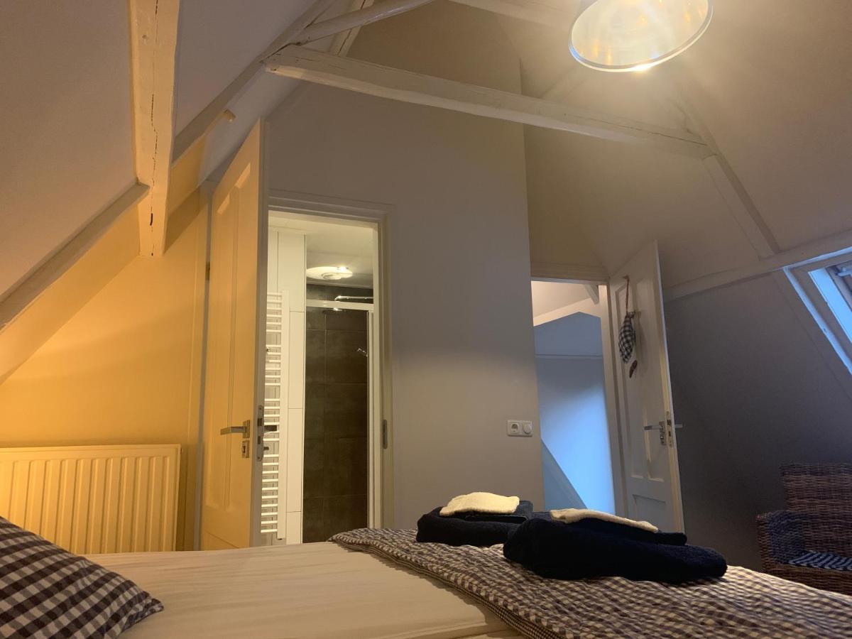 De Thuiskamer In Grou Als B&B Of Vakantiehuis Bagian luar foto