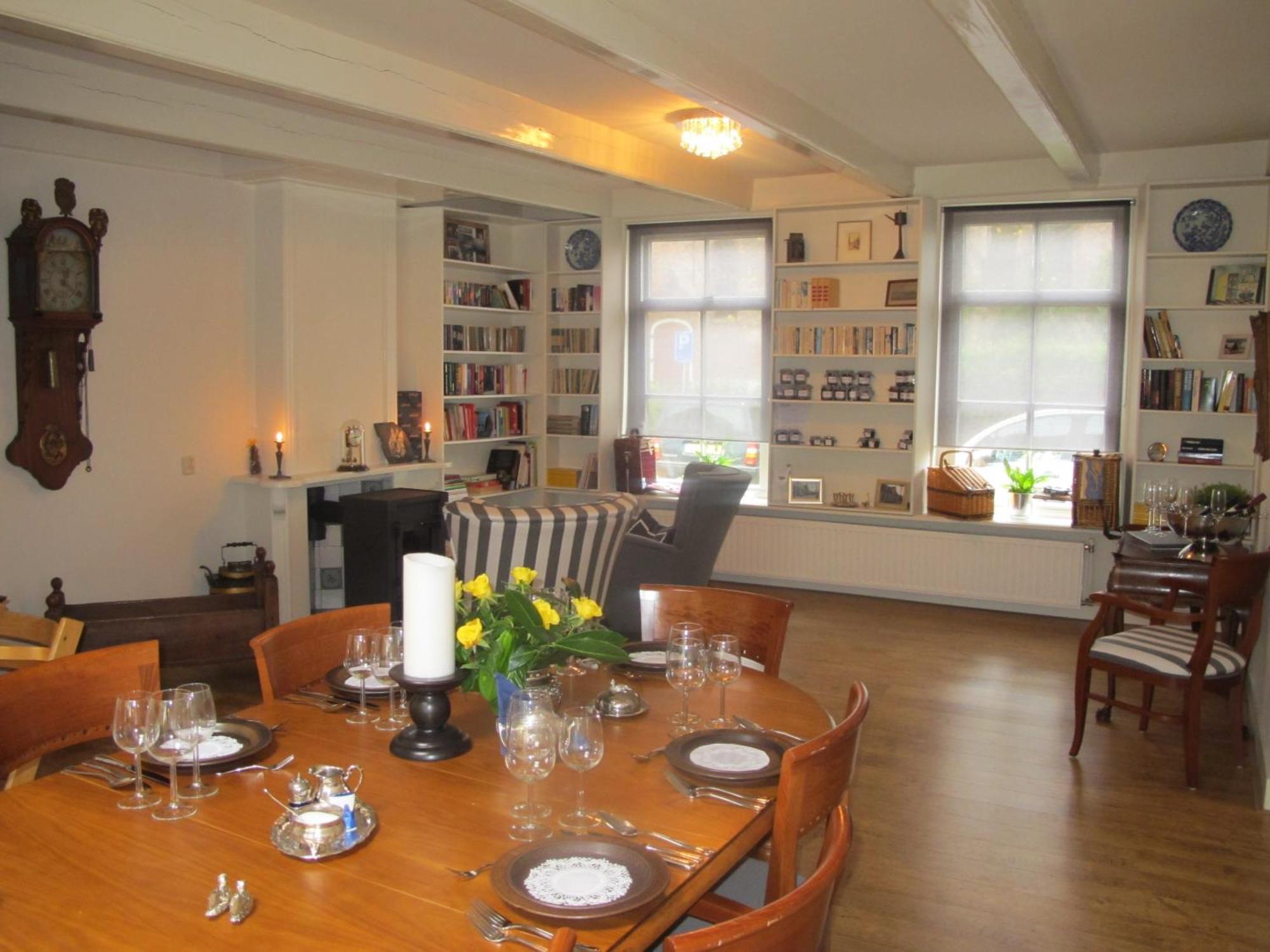 De Thuiskamer In Grou Als B&B Of Vakantiehuis Bagian luar foto