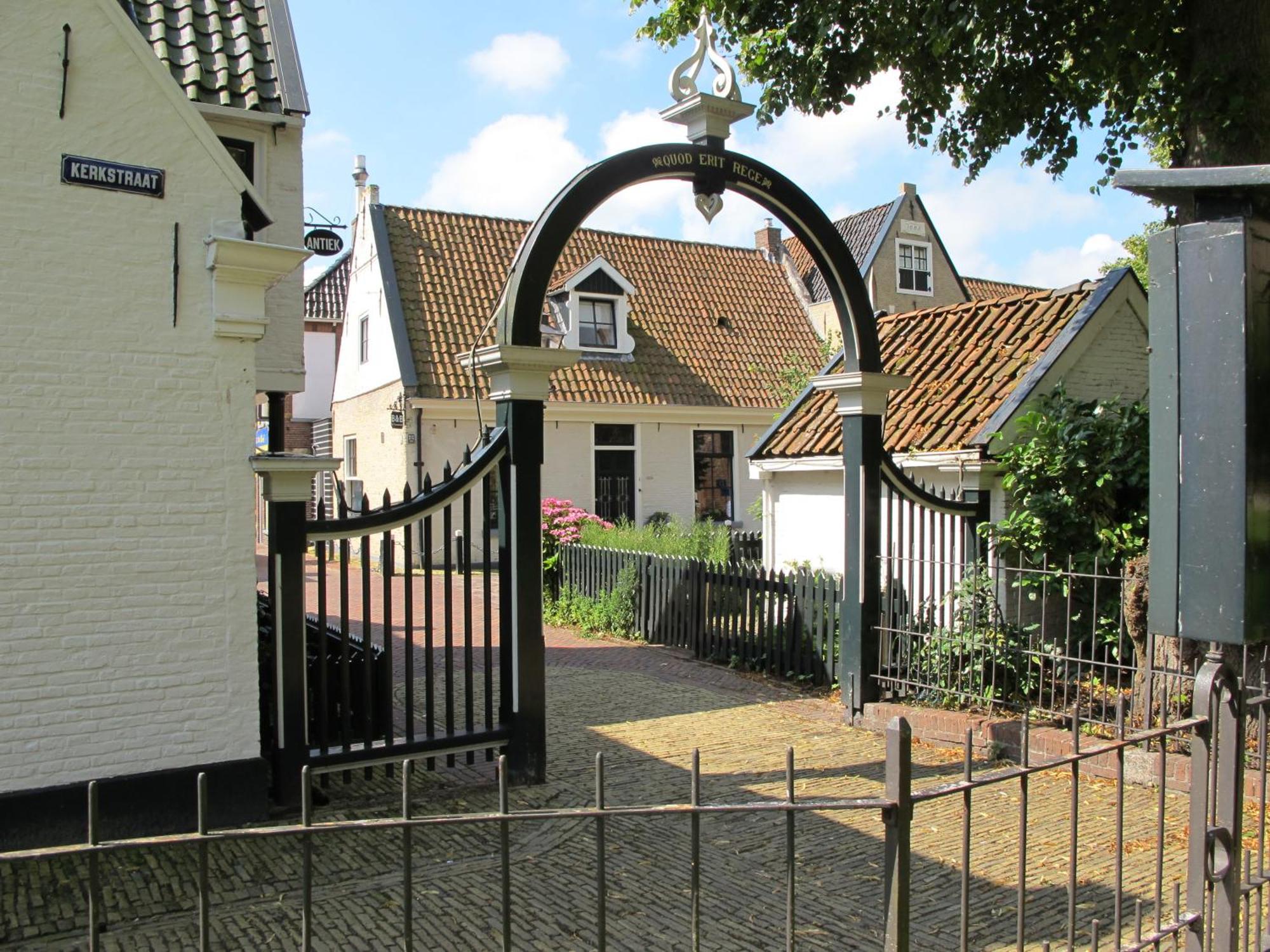 De Thuiskamer In Grou Als B&B Of Vakantiehuis Bagian luar foto